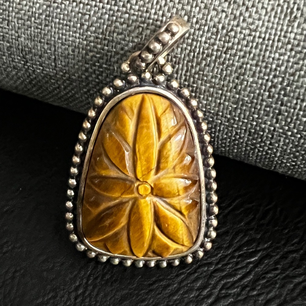 925 Sterling Silver Carved Tigers Eye Flower Pendant Thailand 1.5in Cottagecore